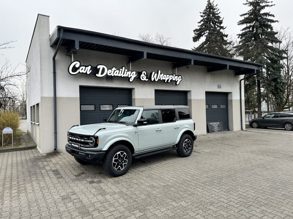 Car Detailing & Wrapping
